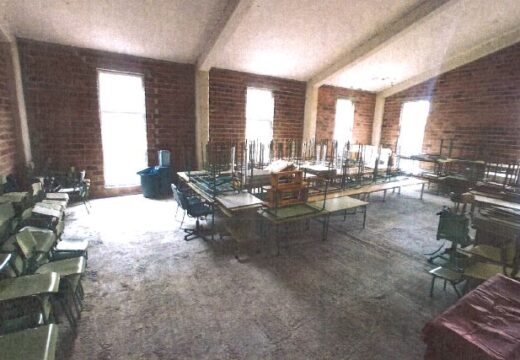 Reunión coa Consellería de Educación para unha obra interior no Colexio Valle Inclán