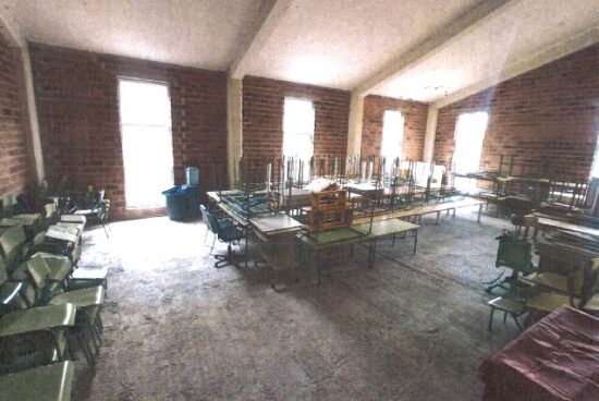 Reunión coa Consellería de Educación para unha obra interior no Colexio Valle Inclán