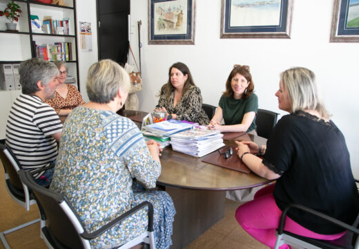 A exposición “Sinaladas” chega a Fene para difundir a loita das mulleres galegas no século XX