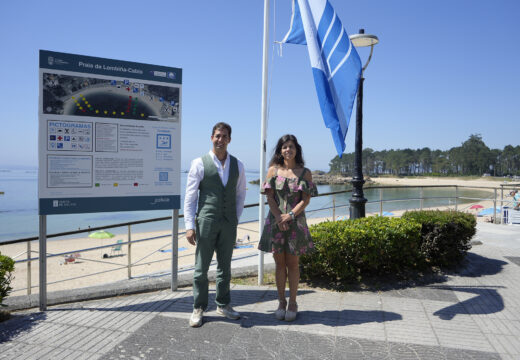 A Pobra iza a Bandeira Azul en Lombiña-Cabío, símbolo da calidade “ambiental e dos servizos” da praia