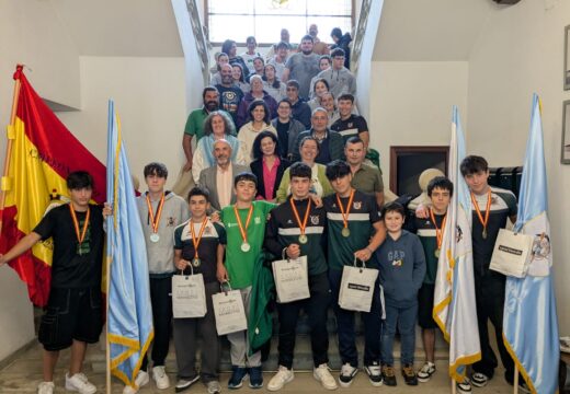 O Concello homenaxea aos cadetes do Club Remo Puebla, campións de traiñeiriñas de España