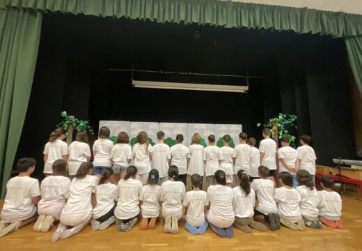 Alumnado do CPI San Sadurniño estrea esta tarde o musical LÓVA “Na cidade dos mil castros”