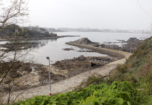 A portavoz do Grupo Municipal espera a cesión inmediata do Porto de Santa Cruz ao Concello de Oleiros.