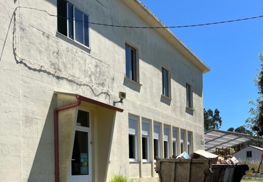 O Concello de Boqueixón inicia as obras para a mellora enerxética da escola infantil de Sergude