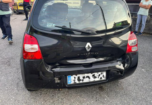 Unha persoa ferida tras un accidente de tráfico por alcance en O Pazo, no concello de Rianxo