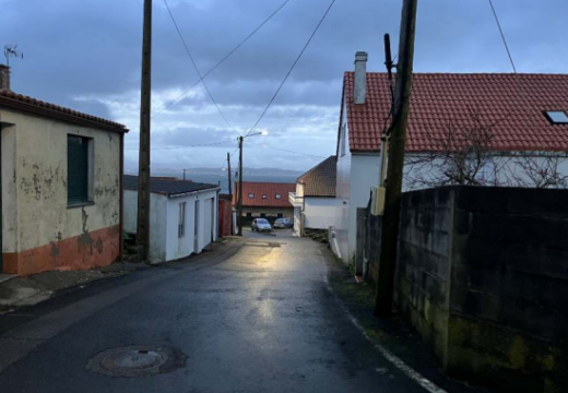 Ribeira segue ampliando os servizos básicos na parroquia de Castiñeiras