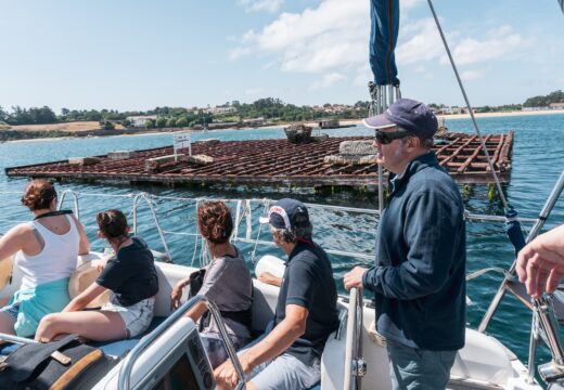 A Pobra invita a coñecer a ría de Arousa a bordo dun veleiro