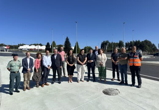 Histórica mellora da seguridade viaria co final das obras de construción das glorietas na N-6 ao seu paso por Guísamo