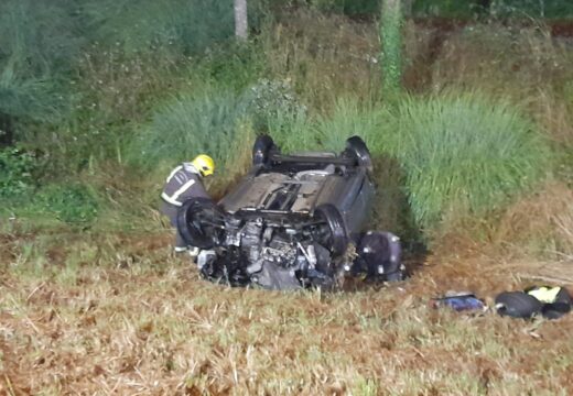 Saída de vía na AP-9 á altura do quilómetro 7.8 en sentido A Coruña ao seu paso polo Concello de Oleiros