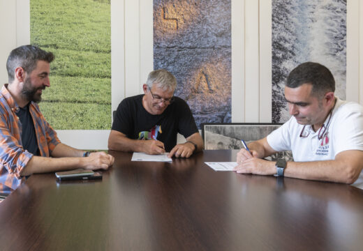 O Concello de San Sadurniño subvenciona con 6.000 euros a actividade da Escola de Fútbol Irmandiños