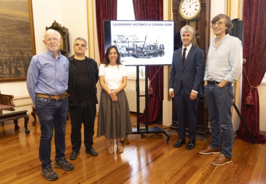 O Concello presenta a décima edición do ‘Calendario Histórico A Coruña’