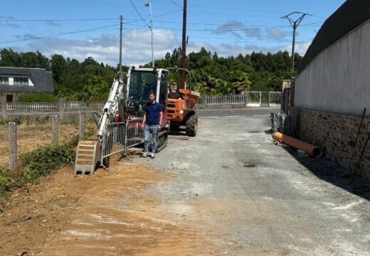 O Concello dá comezo ás obras de saneamento no Cruceiro e finaliza a canalización en Gas