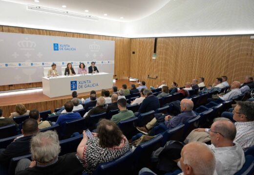 A Xunta analiza con concellos da Coruña as medidas para reparar os danos causados polos incendios forestais en espazos protexidos