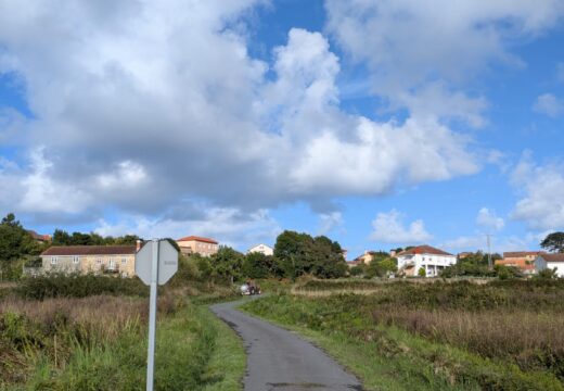 O Concello inicia as obras de asfaltado do camiño de Borreiros, en Xaviña