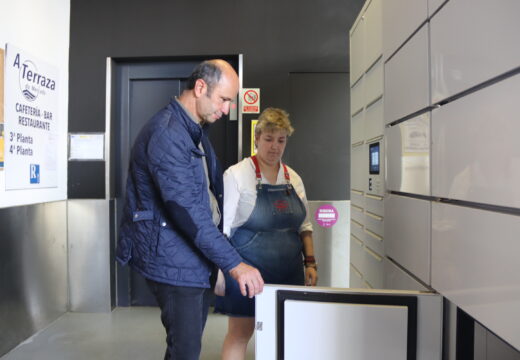 O Mercado de Ribeira xa está traballando co contedor intelixente refrixerado para os pedidos por teléfono dos clientes.