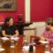 A alcaldesa comparte coa directiva da Federación de Asociacións Veciñais da Coruña o compromiso do goberno cos barrios da cidade