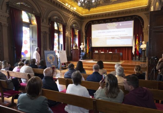 Noemí Díaz: “A mobilidade na cidade avanzou e a nova ordenanza é unha ferramenta imprescindible que nos dará solucións na realidade actual”