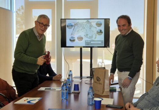 O empresariado do polígono industrial aborda os proxectos de futuro co alcalde e o concelleiro de Promoción Económica e agradece a xestión realizada por Evencio Ferrero