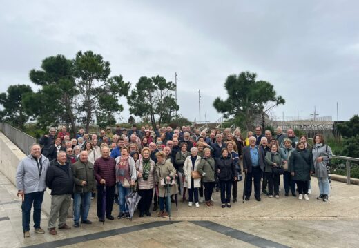 100 laracheses desfrutan hoxe da escursión polas Rías Baixas