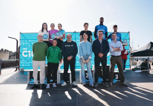 Hafid Rizqy e Ester Navarrete, gañadores na categoría absoluta nunha C10 que reuniu a máis de 3.500 participantes