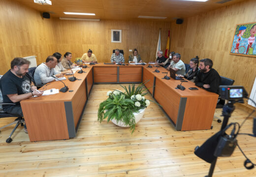 As mocións sobre os incendios e o cambio climático ocuparon a maior parte do pleno ordinario de setembro en San Sadurniño