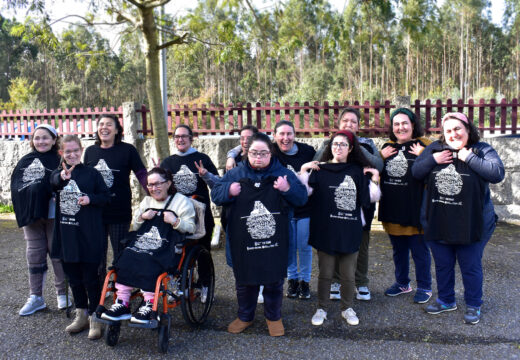 A Asociación Ambar das Persoas con Diversidade Funcional sumouse hoxe, 25 de novembro, Día Internacional para a Eliminación da Violencia contra as Mulleres, ás accións e campañas institucionais para visibilizar e condenar toda forma de violencia machista.