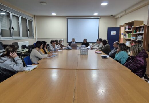 O Consello Escolar Municipal analizou o inicio do curso nos centros educativos carballeses, nos que estudan máis de 4.000 alumnos e alumnas
