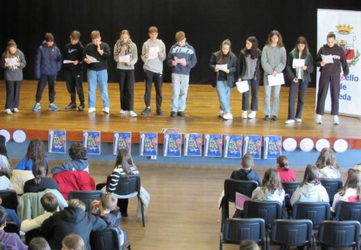 Encontro escolar polo bo trato en Neda