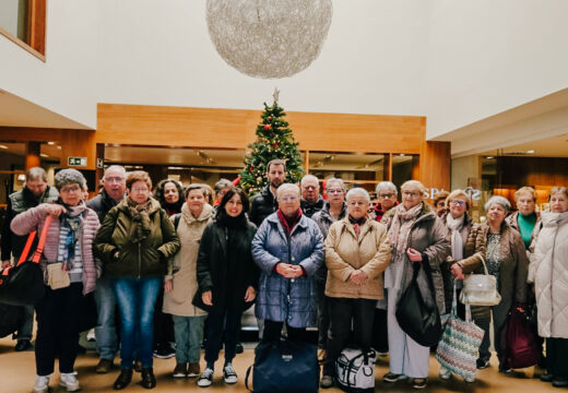 Éxito na primeira saída sociocultural termal de Paderne con máis de 30 veciñas e veciños participantes
