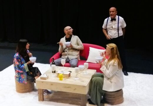 O grupo de teatro Fauna 113 representará “Os veciños do lado” mañá sábado en Brión