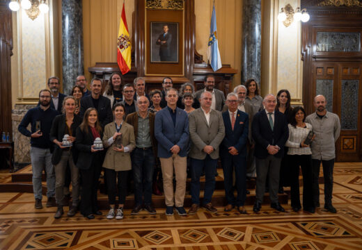 O impacto da contaminación por microplásticos e a xestión e consumo de auga no medio urbano, entre os traballos galardoados nos Premios Prismas