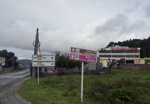 O Concello de Ribeira renova a súa sinalización turística