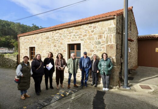 Belén do Campo anima aos propietarios de establecementos de aloxamento e restauración da costa a solicitar as axudas para a mellora dos seus negocios ata o 12 de decembro