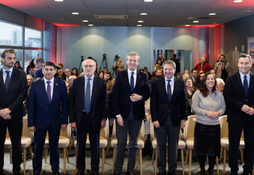 Rueda destaca que o traslado completo de Repsol a Punta Langosteira suporá un gran pulo para o Porto Exterior e un paso fundamental na apertura da cidade ao mar