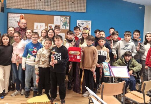 As visitas do Carteiro Real e de Papá Noel abren a programación de Nadal 2025-2026 do Concello de Frades