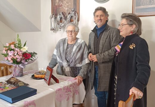 Centenaria Dona María Carmen