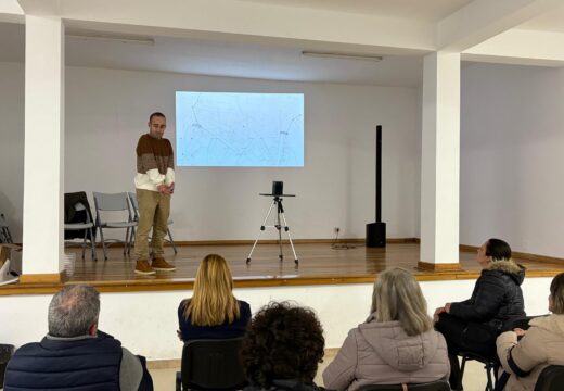 O Concello de Ribeira instalará fibra óptica no lugar de Cobas, en Castiñeiras