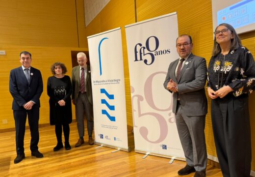 A alcaldesa Goretti Sanmartín pon en valor a contribución da Facultade de Filoloxía a Santiago e os lazos do seu estudantado coa cidade