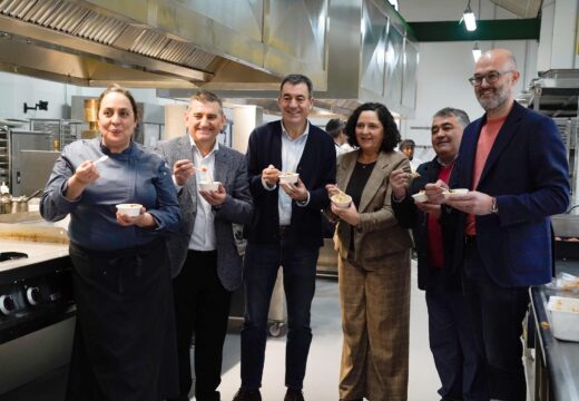 Román Rodríguez destaca a importancia da formación do alumnado de FP en produción ecolóxica para o impulso destes produtos