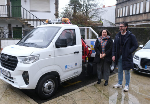 Belén do Campo presenta o novo vehículo municipla de Porto do Son para a perservación do medio ambiente adquirido cunha axuda de 74.000€