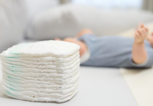 Unha vintena de familias de Neda beneficiáronse das axudas municipais á natalidade durante o 2025