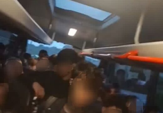 A Valedora do Pobo dálle a razón a Miño e insta á Xunta a limitar o número de viaxeiros a pé no bus escolar a Betanzos