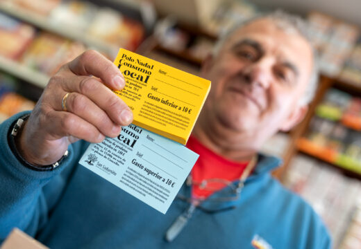 “Polo Nadal, consumo local” continúa entregando papeletas para os lotes de produto galego que se sortearán en San Sadurniño o día 12