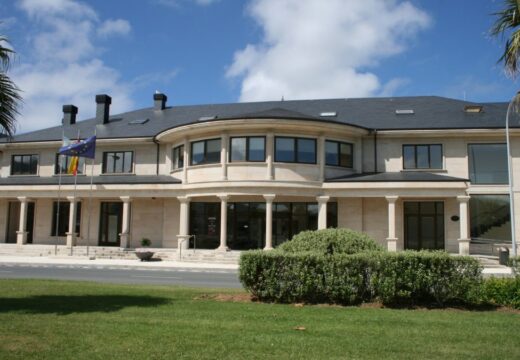 O Concello de Cariño aproba o POS+ 2026 para gasto social cun orzamento próximo aos 50.000 euros