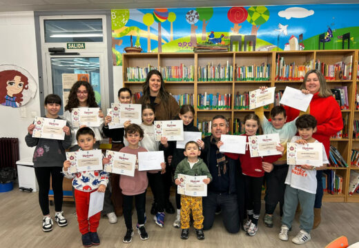 O alcalde de Brión entrega os premios do XXXV Concurso de Tarxetas de Nadal