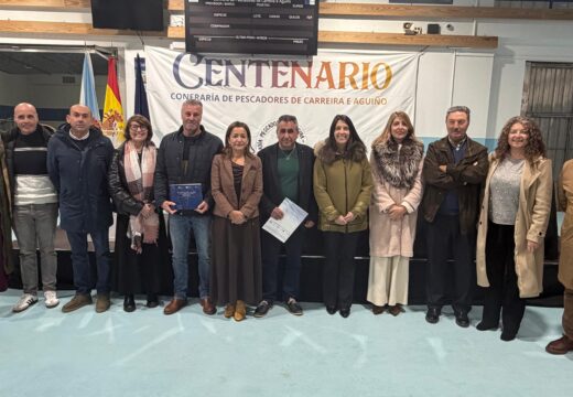 Un libro repasa parte da historia da Confraría de Pescadores de Carreira-Aguiño