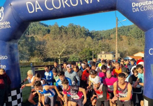 O cambrés Diego Ruiz gaña a IV San Silvestre de Neda