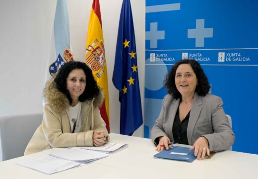 Belén do Campo e a alcaldesa de Cee avalían as necesidades do concello nun encontro de traballo