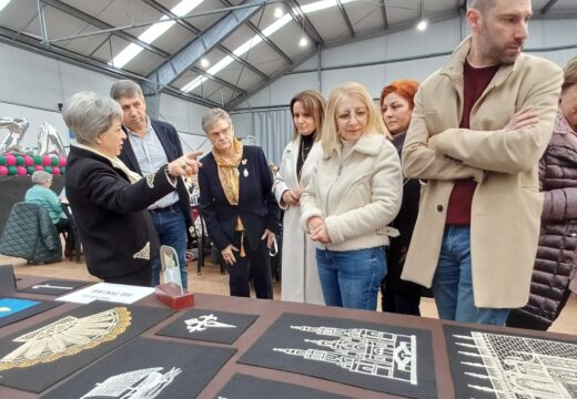 Neda reivindica a tradición do encaixe bolillo no 20 aniversario da súa Xuntanza de palilleiras