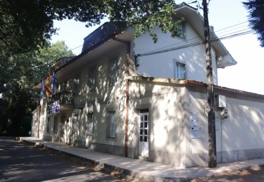 O Concello de Frades aproba os orzamentos para 2026, que medran ata os 2,66 millóns de euros e priorizan os investimentos en educación e sanidade